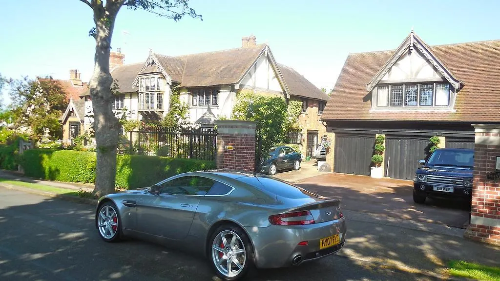 Dean Court Lodge Brighton Bed & Breakfast
